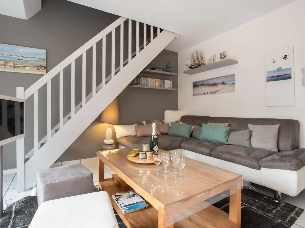 Apartment Le Parc Des Druides-2 By Interhome Carnac Francia